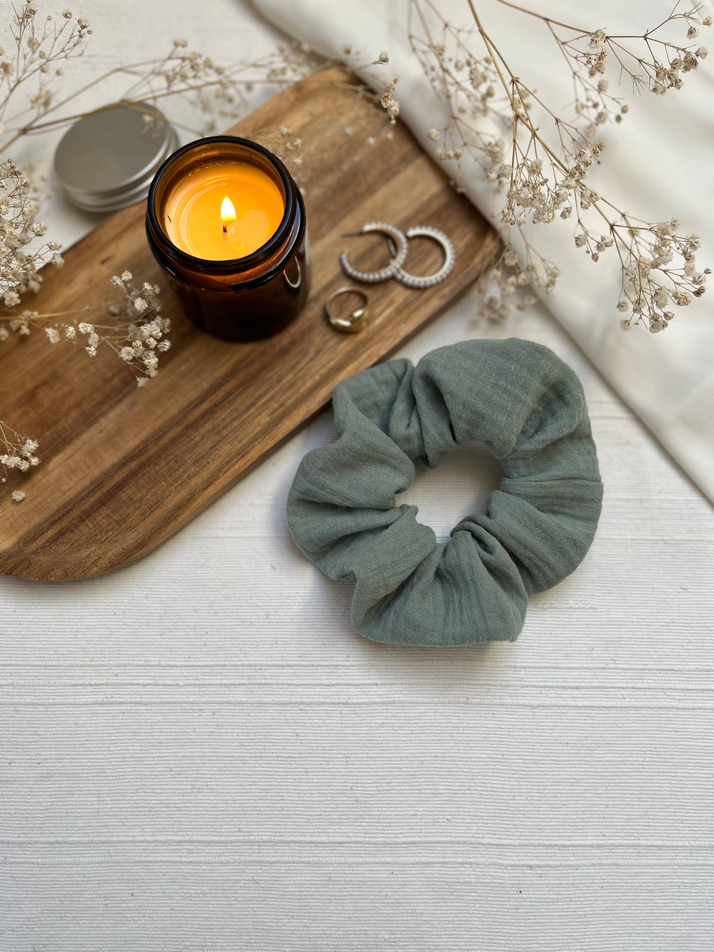 Sage duplagéz scrunchie
