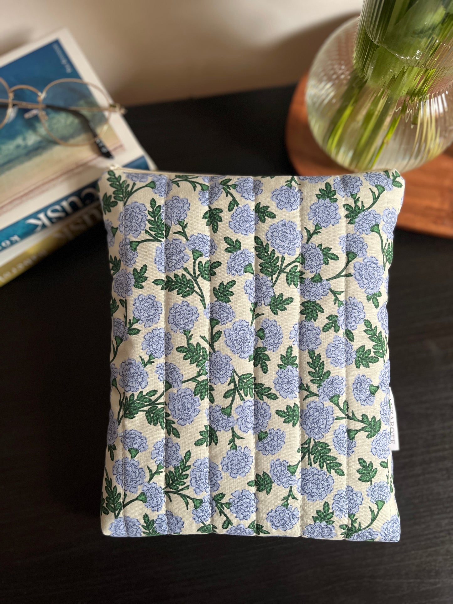 Penelope cipzáros könyvtok