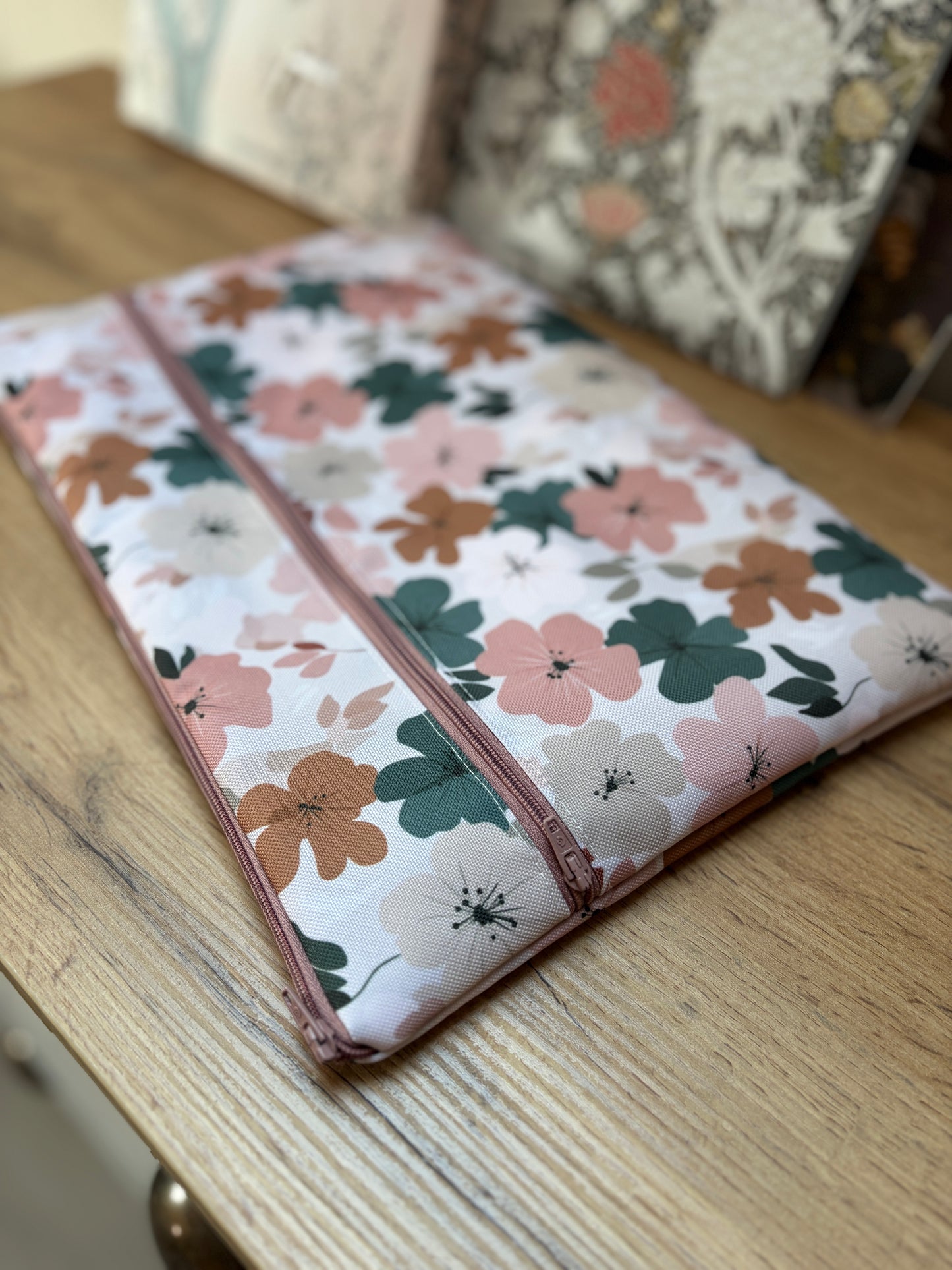 Pastel Floral vízhatlan laptop tok