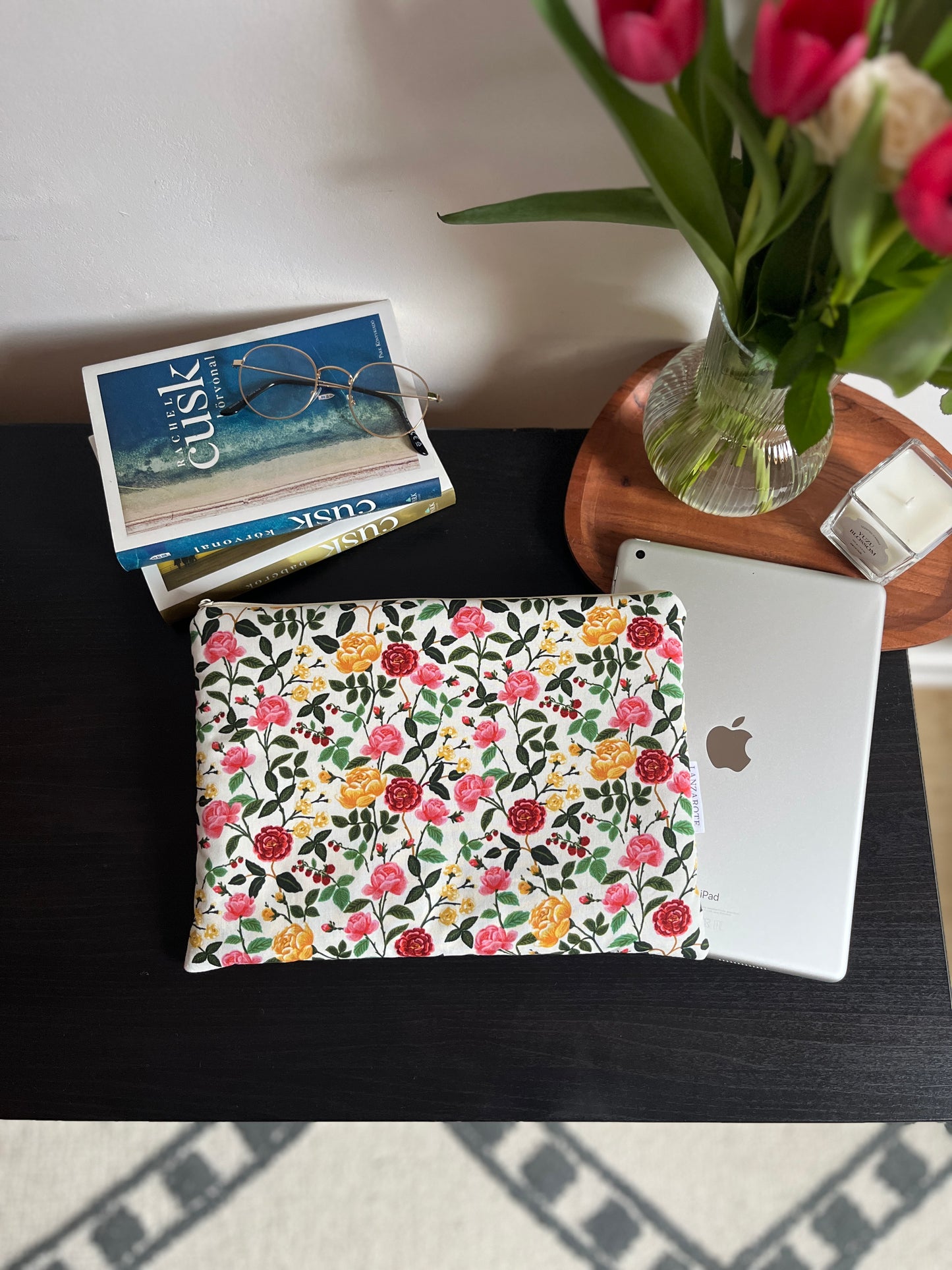 Rose Garden laptop tok