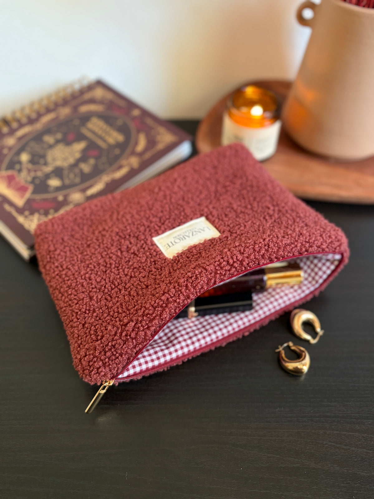 Teddy Maroon Gingham neszeszer • L