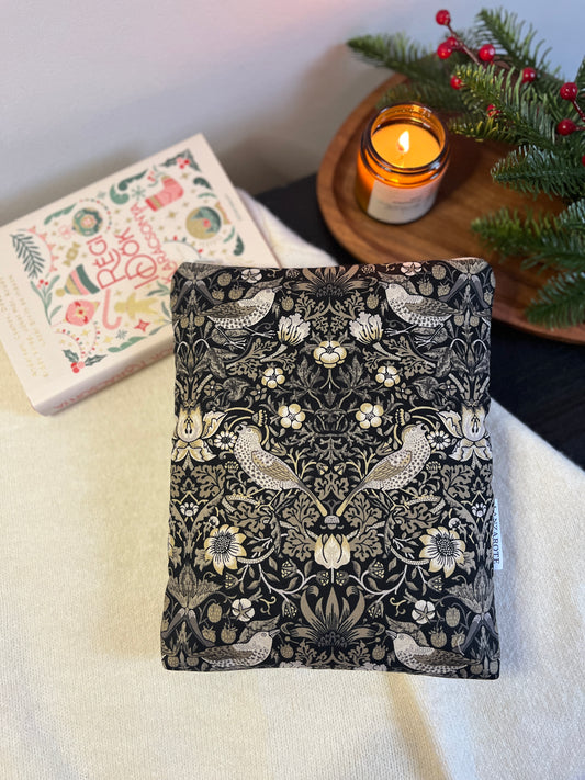 Strawberry Thief könyvtok