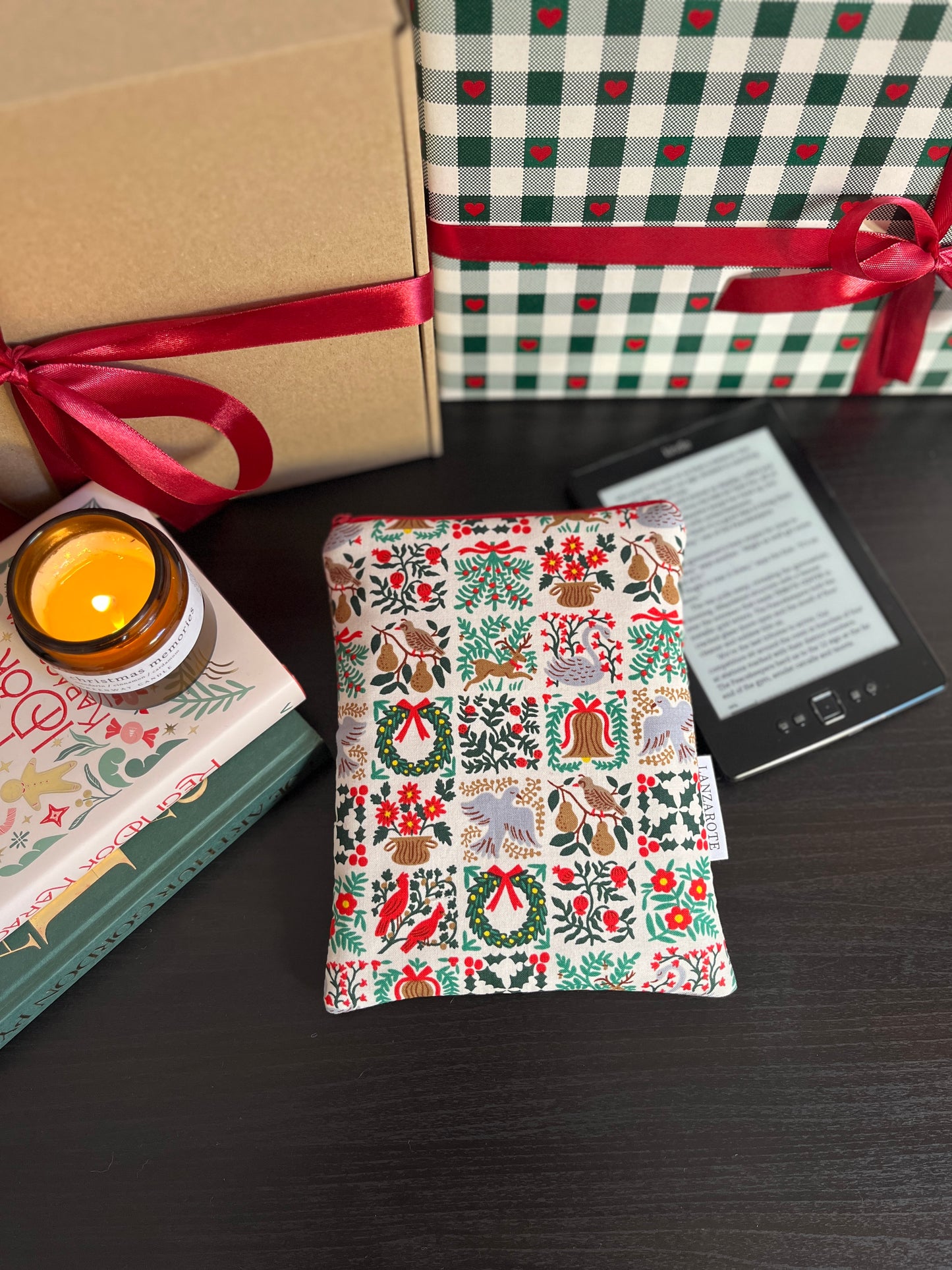 Vintage Christmas kindle tok