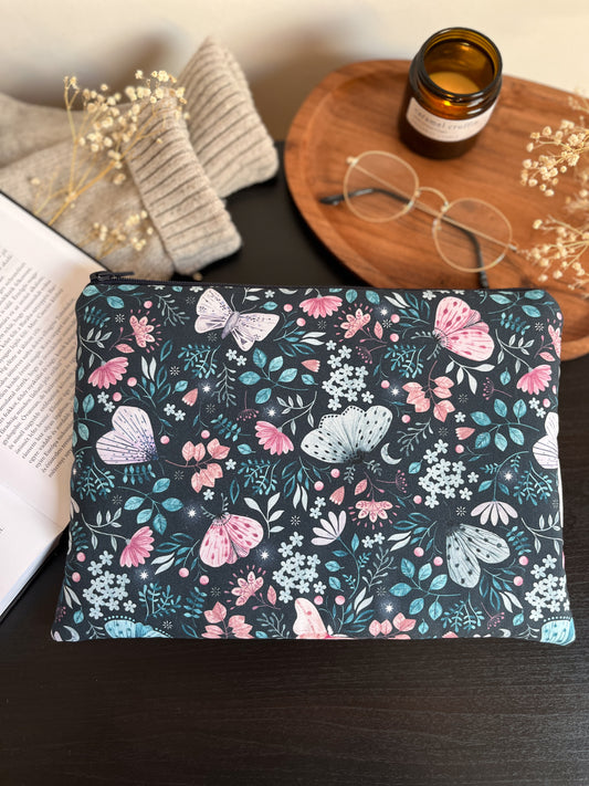 Éjjeli lepkék iPad tok