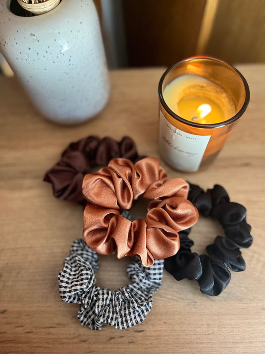 Pumpkin Spice szatén scrunchie