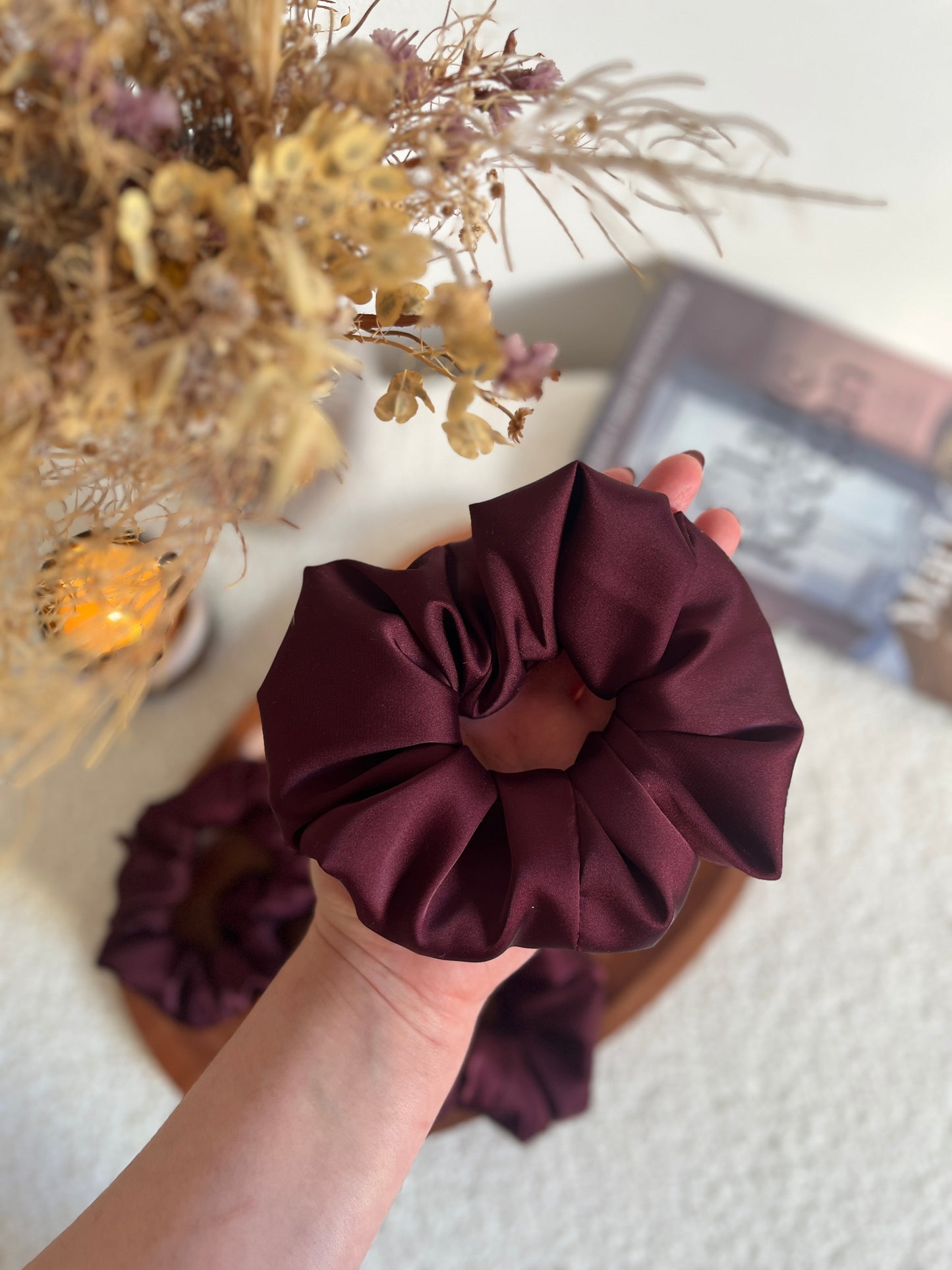 Dark Berry szatén scrunchie