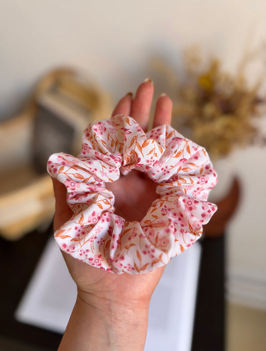 Petite Fleur scrunchie