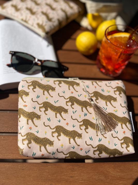 Jaguar in Blush neszeszer • M