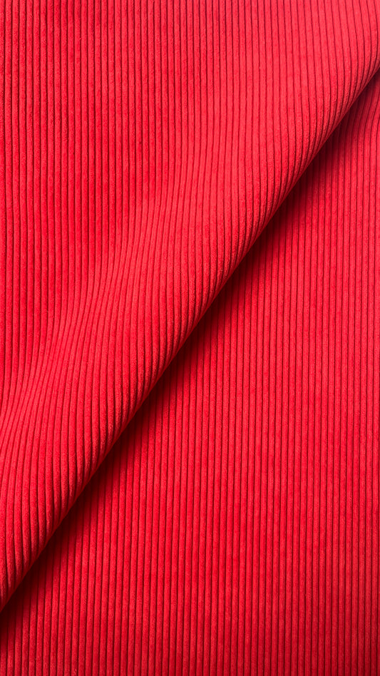 Céline • Red laptop tok