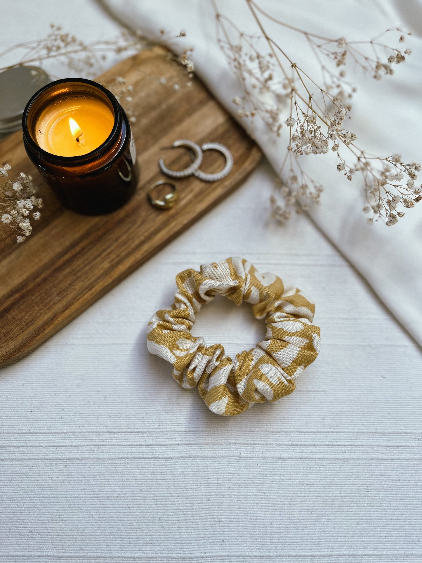 Harper Linen scrunchie